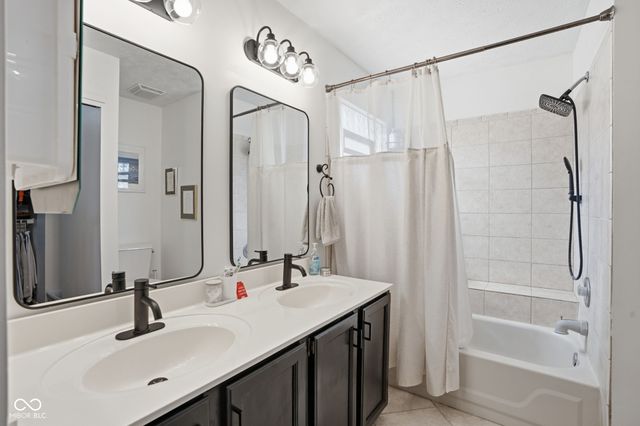 9020 Split Tree Court, Indianapolis, IN 46256