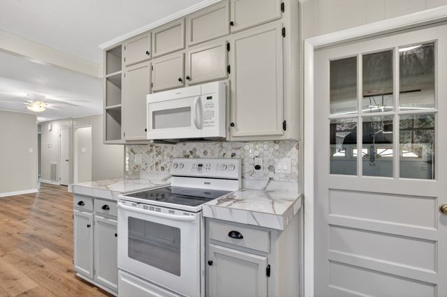 110 Noblett Ave, Fayetteville, TN 37334