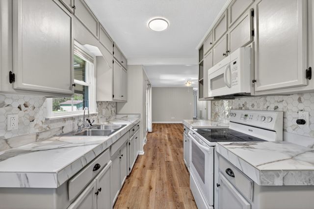 110 Noblett Ave, Fayetteville, TN 37334