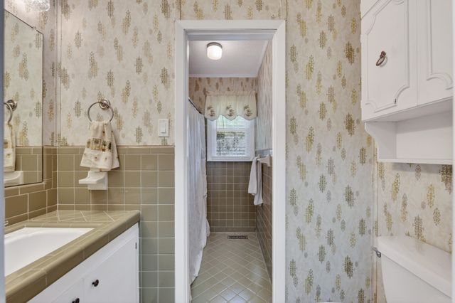 110 Noblett Ave, Fayetteville, TN 37334