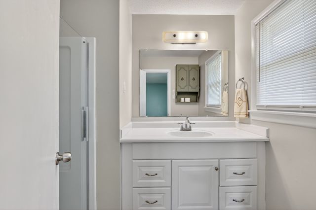 110 Noblett Ave, Fayetteville, TN 37334