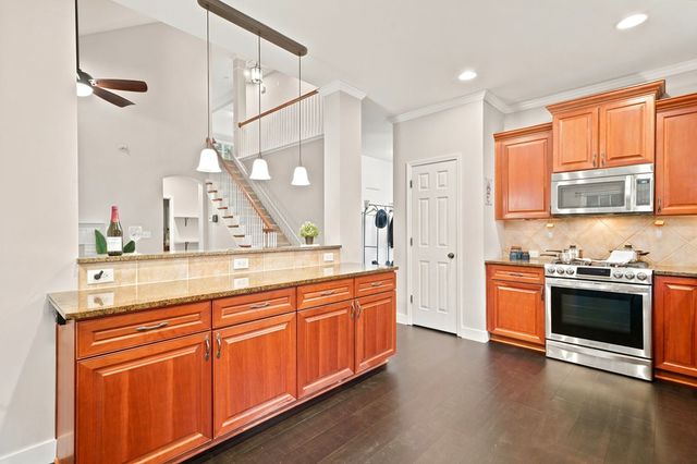 225 Brookview Place, Woodstock, GA 30188