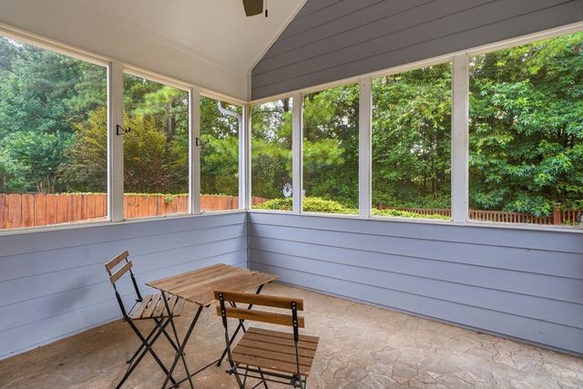 225 Brookview Place, Woodstock, GA 30188