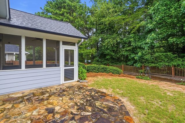 225 Brookview Place, Woodstock, GA 30188