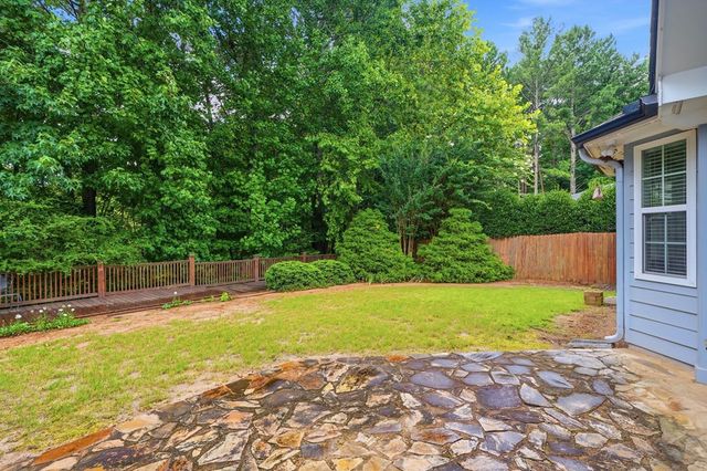 225 Brookview Place, Woodstock, GA 30188