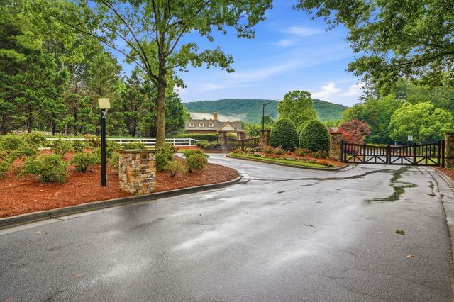 225 Brookview Place, Woodstock, GA 30188