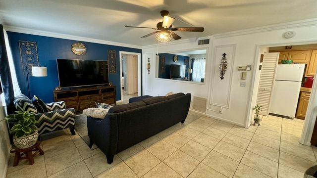 104 Lake Pine Circle A-1, Greenacres, FL 33463