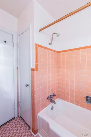 5944 Loughborough Avenue, St Louis, MO 63109