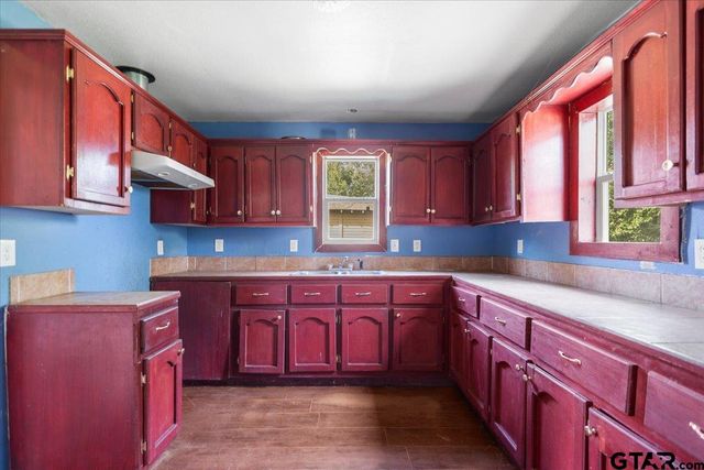 1521 N Haynie Avenue, Tyler, TX 75702