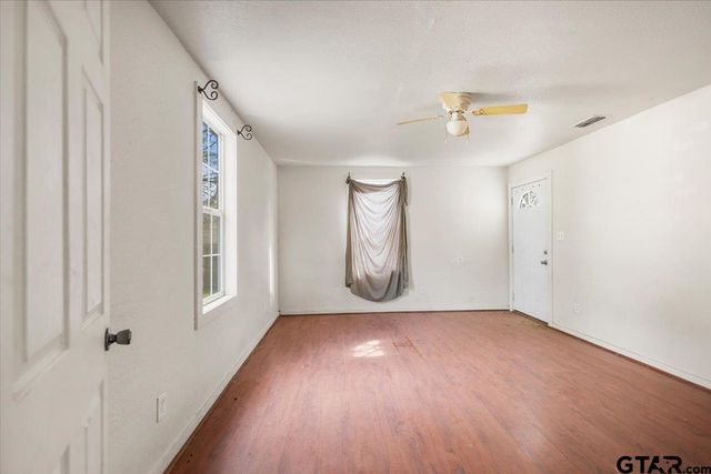 1521 N Haynie Avenue, Tyler, TX 75702