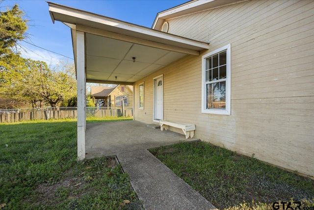 1521 N Haynie Avenue, Tyler, TX 75702