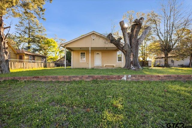 1521 N Haynie Avenue, Tyler, TX 75702