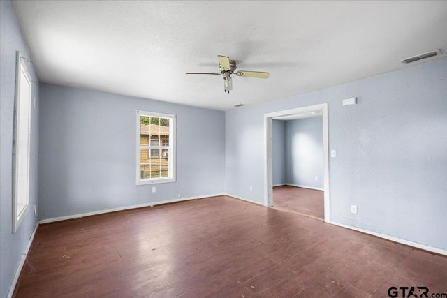 1521 N Haynie Avenue, Tyler, TX 75702