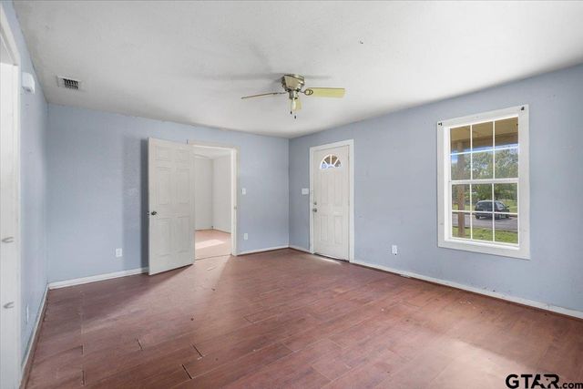 1521 N Haynie Avenue, Tyler, TX 75702