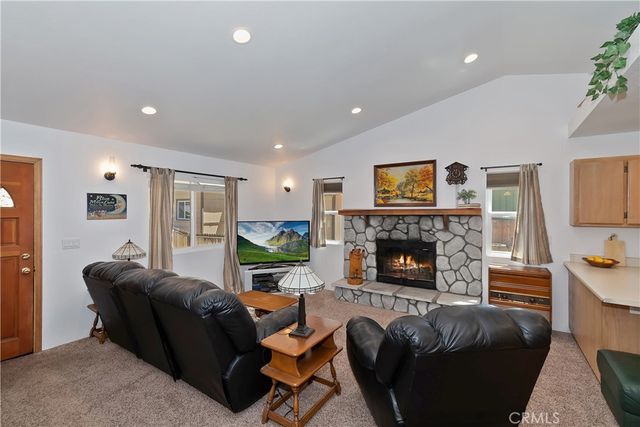 39298 Lark, Big Bear Lake, CA 92315