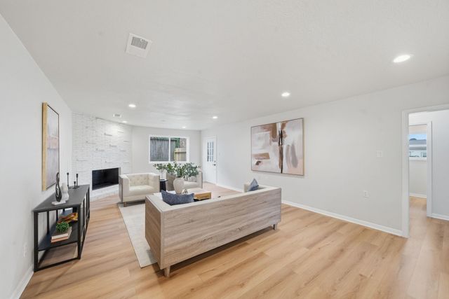 4207 Marlborough Drive, Houston, TX 77092