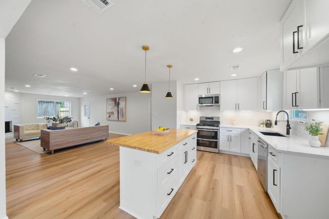 4207 Marlborough Drive, Houston, TX 77092