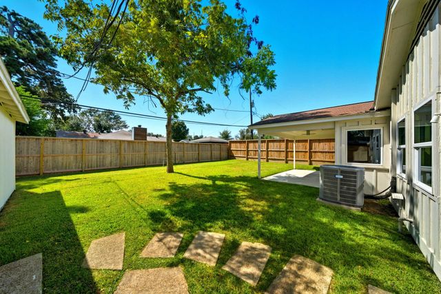 4207 Marlborough Drive, Houston, TX 77092