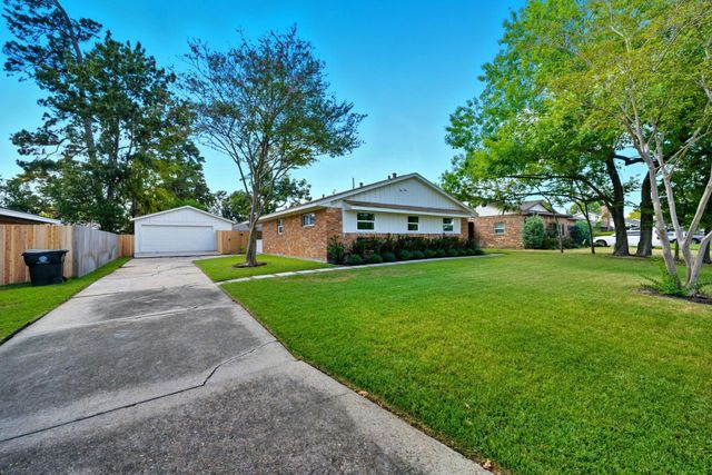 4207 Marlborough Drive, Houston, TX 77092