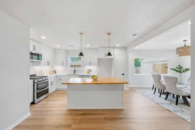 4207 Marlborough Drive, Houston, TX 77092