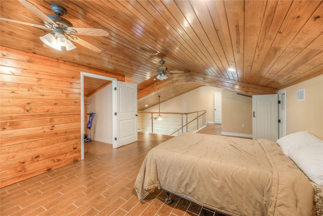 120 Harbor Light Drive, Livingston, TX 77351