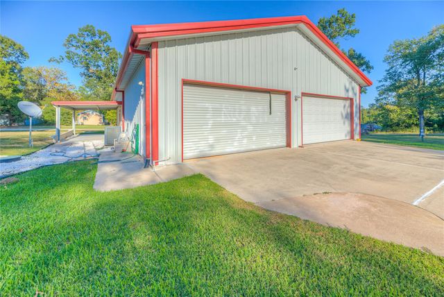 120 Harbor Light Drive, Livingston, TX 77351