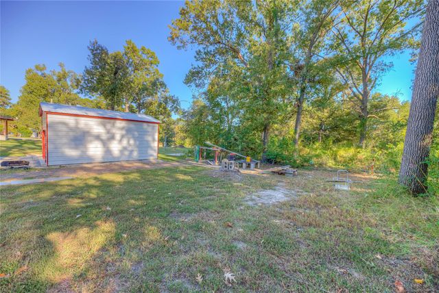 120 Harbor Light Drive, Livingston, TX 77351