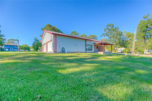 120 Harbor Light Drive, Livingston, TX 77351