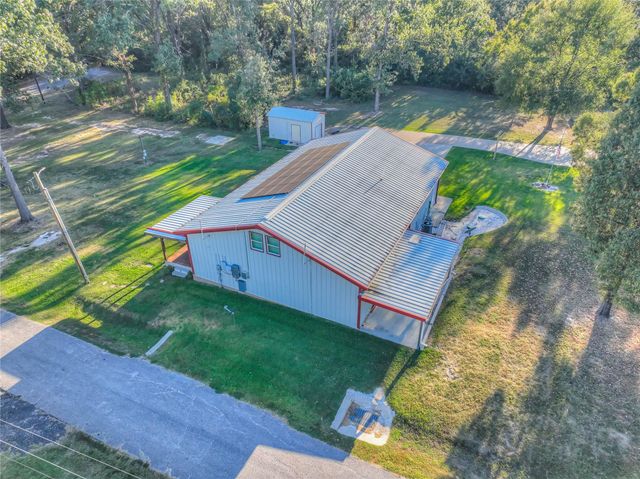 120 Harbor Light Drive, Livingston, TX 77351