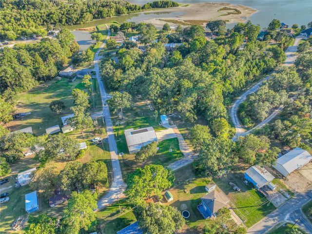 120 Harbor Light Drive, Livingston, TX 77351