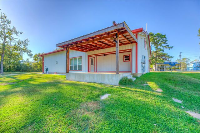 120 Harbor Light Drive, Livingston, TX 77351