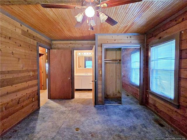 1461 Crawford Wright Road, Raeford, NC 28376