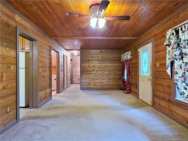 1461 Crawford Wright Road, Raeford, NC 28376