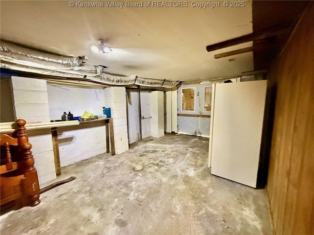 300 Sycamore Street, Ravenswood, WV 26164