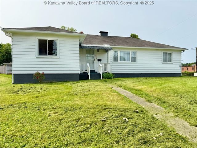 300 Sycamore Street, Ravenswood, WV 26164