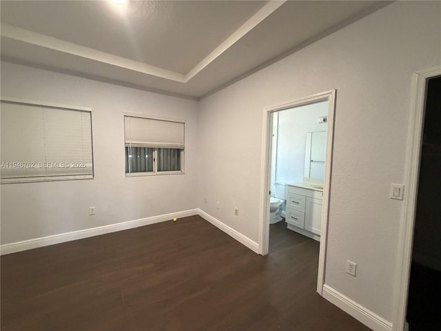 8245 NW 108th Ave 5-15, Doral, FL 33178