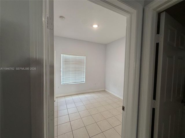 8245 NW 108th Ave 5-15, Doral, FL 33178