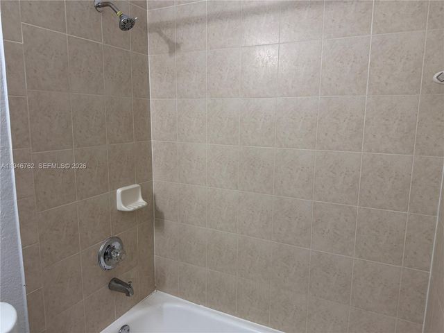 8245 NW 108th Ave 5-15, Doral, FL 33178