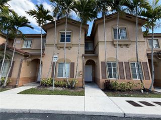 8245 NW 108th Ave 5-15, Doral, FL 33178
