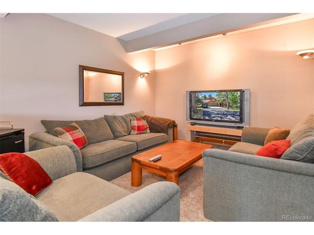 25758 Summergreen Ln, Golden, CO 80401