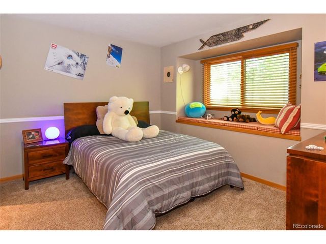 25758 Summergreen Ln, Golden, CO 80401