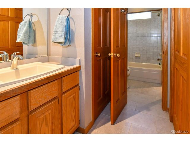 25758 Summergreen Ln, Golden, CO 80401