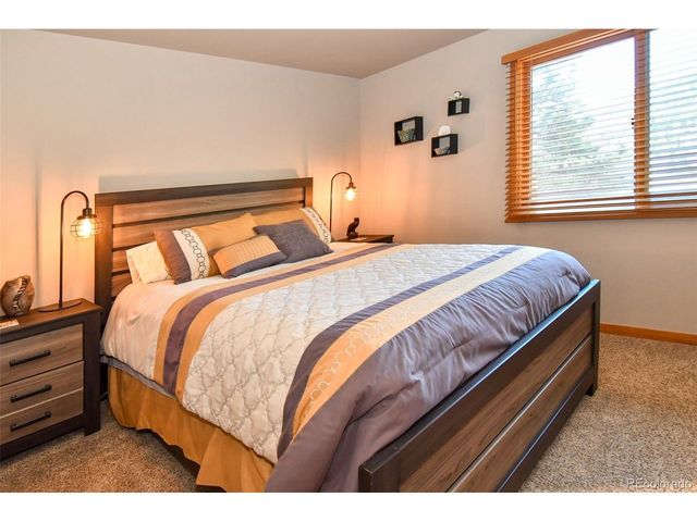 25758 Summergreen Ln, Golden, CO 80401