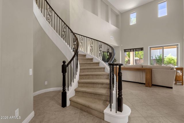 3807 E QUAIL Avenue, Phoenix, AZ 85050