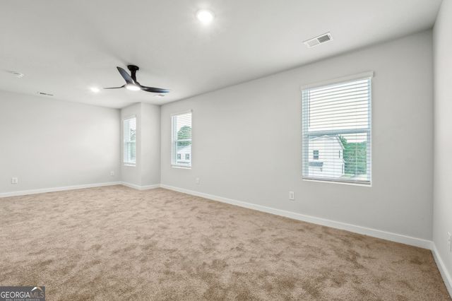 203 Harris Walk 21, West Point, GA 31833