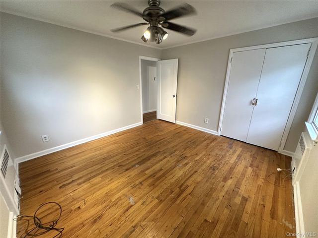 64 E Fenimore Street, Valley Stream, NY 11580