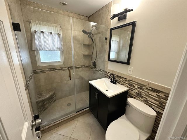 64 E Fenimore Street, Valley Stream, NY 11580