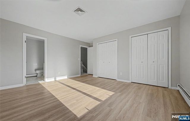 22 Flynn Place, Wayne, NJ 07470