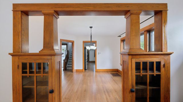 407 N Pine Avenue, Arlington Heights, IL 60004