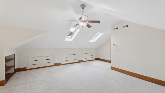 407 N Pine Avenue, Arlington Heights, IL 60004